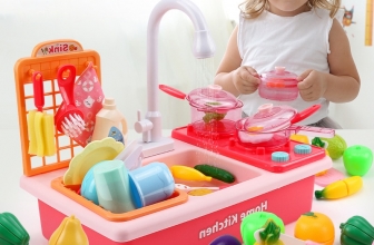 Кухня для детей: посудомойка с краном